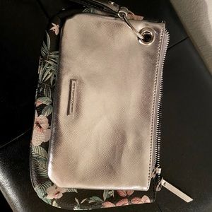 Floral clutch